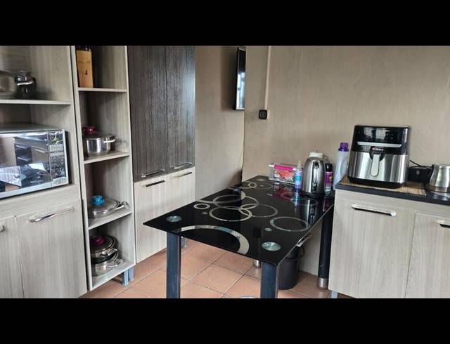 2 BEDROOM HOUSE FOR SALE IN WESTCLIFF